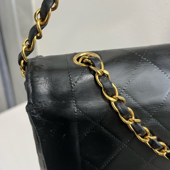 CHANEL Black Crossbody Bag with Gold Chain - Picture 14 of 16